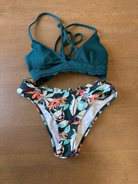 Cupshe Teal Bralette Bikini Top with Floral Multicolor Bottom